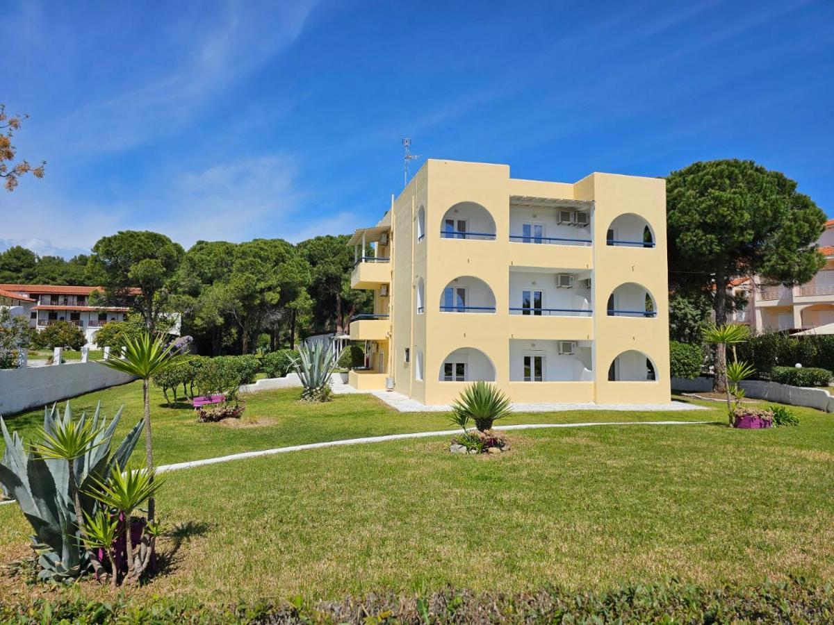 Maistrali Studios Koukounaries Extérieur photo
